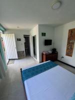 Family Room with Garden View