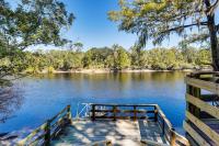 Suwannee River Retreat: Pet Friendly, Private Dock - Ferienwohnung Branford