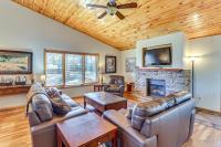 Lead Home in the Mountains with Hot Tub and Views! - B&B Lead