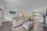 Tucked Away Walk to Beach Pet Friendly Relax - B&B Rothesay