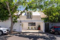 Modern Rustic Gem at the foot of Table Mountain - B&B Ciudad del Cabo