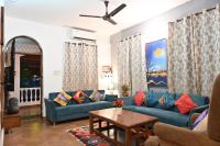 GR Stays WHITE HOUSE 4bhk Private Pool Villa in Calangute - Chambres d'hôtes Calangute