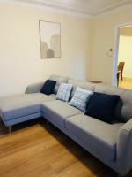 3 bedroom Creswell Street Cottage - Pet Friendly - B&B West Wyalong