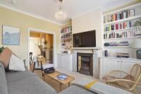 Relaxing Central Windsor Getaway for Families - B&B Windsor