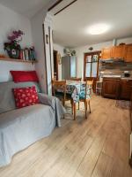 Maemorare - Caratteristico Bilocale in Casetta Indipendente - B&B Challand-Saint-Anselme