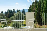 Modern & Bright 2BR Retreat with Balcony - B&B Capoterra