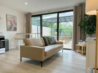 Rustic PepperTree Views - B&B Rockingham