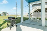 Oasis Beachfront Volleyball Court Sleeps 12 - B&B Freeport