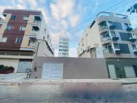 Casa de Praia com Piscina e Churrasqueira a 280m da Praia do Morro - 3 quartos com Ar Condicionado, sendo 2 suítes- Quintal amplo, ideal para famílias - B&B Guarapari