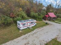 RV Camper - Bed and Breakfast New Lexington