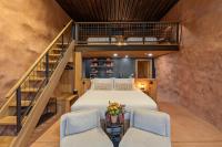 Honey Rock Landing - Bed and Breakfast Delta