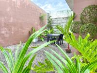 Bloomstone 2BR Family Suite in Gensan - Bed and Breakfast Dulongabong