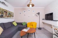 Deluxe One-Bedroom Apartment