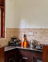 Sasmika Villa Surf and Yoga Hostel - Bed and Breakfast Weligama