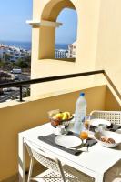 Castle Margherita's Apartments - B&B Los Cristianos