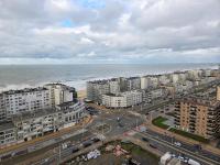 La Brisa - Luxe, balcony and stunning views - B&B Ostend