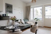 Modern Aurora Apartment with Sauna by BookLapland - Chambres d'hôtes Rovaniemi