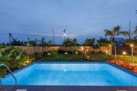 The Blue Orchard Private Pool Villa 1hr Blr - Bed and Breakfast Hosūr