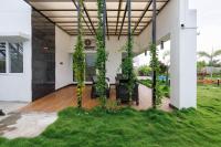 The Blue Orchard Private Pool Villa 1hr Blr - Bed and Breakfast Hosūr