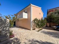 Apartments Mira - B&B Rogoznica