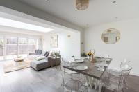 Karazo LTD - Luxurious contractor and family friendly 4 bedroom in Croydon with Parking - B&B Croydon