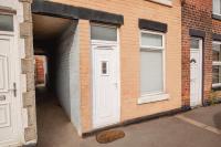 Blue Lagoon Retreat Escape Free Parking 14ppl - B&B Sheffield