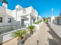 House with rooftop terrace, views and pool, Nerja - B&B Nerja