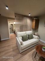 Lhome Sevilla Triana - B&B Seville
