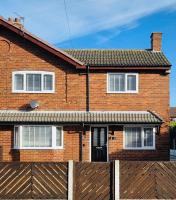 3 Bedroom Village Stay - Contractor and Professional Friendly Extended Stay Workspace - B&B Kippax