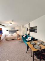 331 w 5 gwiazdkowym ROYAL TULIP SAND 200 m do plaży DOBRUK APARTAMENTY jaccuzi w obiekcie - B&B Kołobrzeg