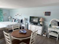 Old Fashioned 221 Park Place - B&B Cedar Key