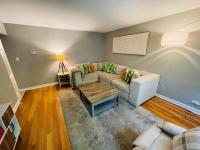 Apartment Home close to NWU & Hospitals - B&B Evanston