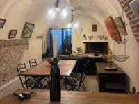 Gîte troglodytique typique et cosy pour escapade paisible - FR-1-410-484 - Ferienwohnung Flée