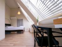 7時IN19時OUT # 新宿駅電車4分 # 駅8分 # 新規リノベーション # 最大5名 # 専用バスキッチン # 7 00 IN19 00 OUT # 4 min train to Shinjuku # 8 min walk to station # Newly renovated # Max 5 guests # Private bath kitchen - B&B Tokyo