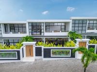 Divine Villas 2BR Brand New in Canggu - B&B Munggu