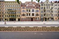 Elegant and Bright Apartment Plac Staszica Perfect for Remote Work by Renters Prestige - Chambres d’hôtes Wrocław