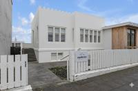 Castle Inn Apartments - Downtown Keflavík - B&B Keflavík