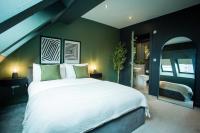 Urban Jungle by Domu Stays - B&B Manchester
