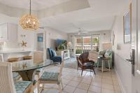 Beach Club, Unit 134 - Bed and Breakfast Saint Simons Island