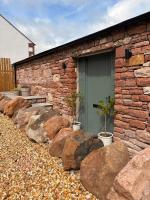 Holly Cottage - Village location, 2miles from Penrith, Lake District - B&B Penrith