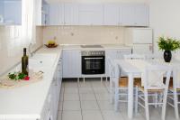  Appartamento 1 con 2 Camere da Letto e Vista Mare