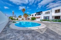 Casa Ondina - 500M to the Beach By Lanzarote Vacation Homes - B&B Puerto del Carmen