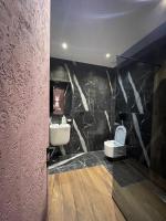 JT Tirana Studios - Red - B&B Tirana