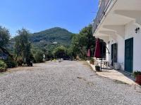 Villa Daria a 2 Km dal mare golfo del Tigullio - B&B Chiavari