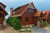 Peregrine's Perch at Eagles Nest - B&B Elk Park