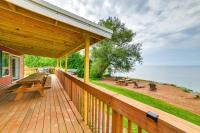 Spacious Family Winter Retreat on Oneida Lake! - B&B Canastota