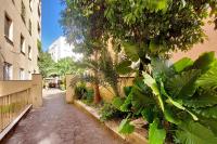 Central Rome Apartment - Steps from Tiburtina Station by Hostand - B&B Roma