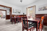 Large-Group Ready-8BR Home Near Niagara - Ferienwohnung Niagara Falls