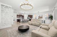 Themed 6BR Home Game Room Pool Sleeps 16 - Chambres d'hôtes Davenport