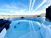 Surf Inn Lake Powell Sleeps 15 Hot Tub Views - B&B Page
